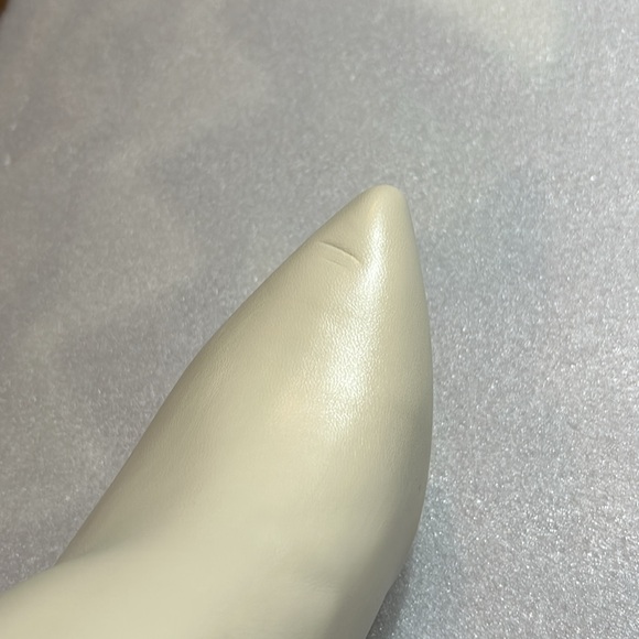 Off white otk boots. Size 10. New. - Picture 7 of 8